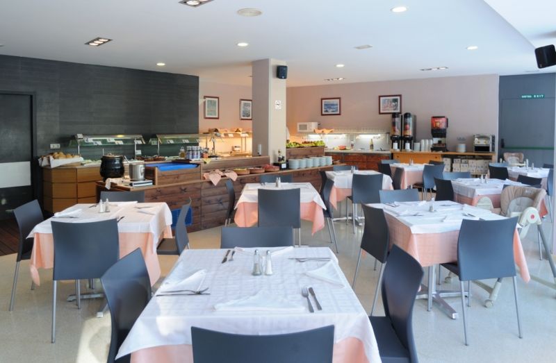 Medplaya Aparthotel Esmeraldas Tossa de Mar Restaurace fotografie